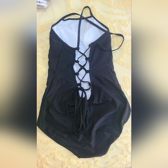 NWOT Black and Maroon Wild At Heart Women's One - Piece Swimwear Duo - Picture 5 of 9